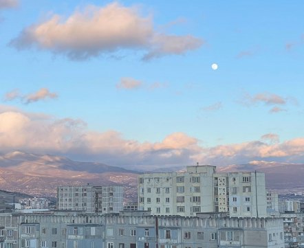 «Приличное жилье на семью стоит от 700 долларов». Улетевшие в Грузию минчане рассказали, за сколько сейчас снимают квартиры в Тбилиси