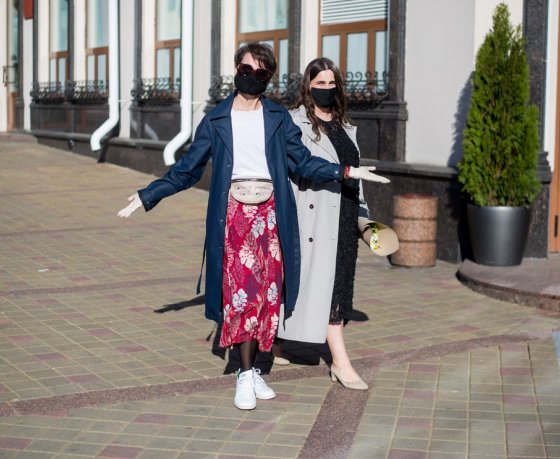 Уличная мода у отеля «Европа»: видите эту необычную пару? И это только малая часть модников и модниц Минска!